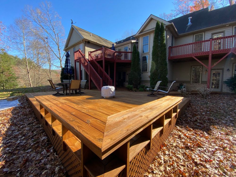 Deck Staining Nashville Tn