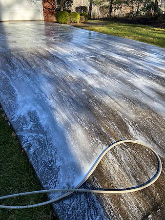 Driveway pressure washing in mills river nc